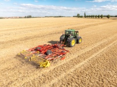 Nowe rozwiązania w kultywatorze PLANO. Pöttinger stawia na ultrapłytką uprawę