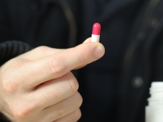 Doustna mikrobiota jelitowa. Polacy wynaleźli rewolucyjny lek