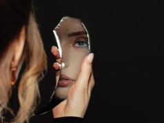 8 zachowań, które zdradzają prawdziwą naturę człowieka. Pomagają namierzyć fałszywych, dwulicowych ludzi