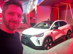 Mitsubishi Grandis: nie jest tani, ale jest tańszy od swojego bliźniaka