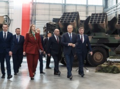 "Hucpa polityczna", która "ośmiesza Polskę". Wiceminister ostro o propozycji prezydenta ws. SAFE