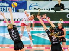 Siatkarki ŁKS nadrabiają zaległości i punktują. Wygrana z UNI Opole