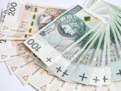 Firma za granicą szuka pracowników z Polski. Oferuje benefity i mniej niż 40 godzin pracy