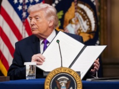 Trump: Oceniam wojnę z Iranem na 15 na 10. "Oni by w nas uderzyli"