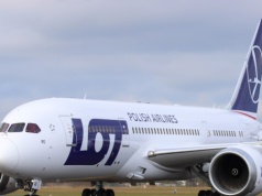 Samolot LOT-u z Warszawy nagle zawrócony