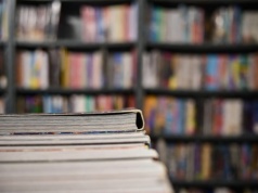 Założyciel Dark Horse Mike Richardson odsunięty od sterów po 40 latach. Jay Komas tymczasowym CEO