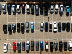 Luty przyniósł niespodzianki. Jedna marka zaskoczyła, wzrost sprzedaży o... 3800 procent!