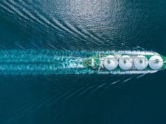 Gaz i ropa w górę. Eksperci o możliwych scenariuszach