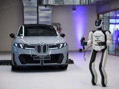 BMW znalazło pracownika idealnego. Nie narzeka i nie bierze urlopu, ani nawet pensji