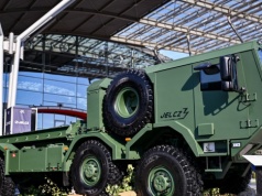 Jelcz z nową fabryką. 756 mln zł dla legendarnej polskiej marki