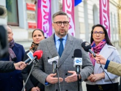 Minister Kulasek o SAFE: Projekt prezydenta to 0 zł