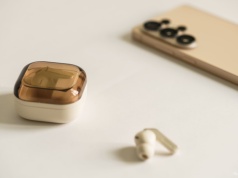 Półprzezroczyste etui, głębszy bas i asystenci AI. Samsung prezentuje wyróżniki Galaxy Buds4 oraz Buds4 Pro