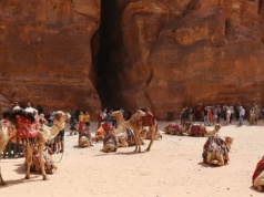 Nie tylko ZEA i Arabia Saudyjska. MSZ ostrzega przed podróżą do kolejnych krajów