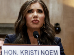 Trump zwalnia sekretarza bezpieczeństwa wewnętrznego