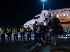 Wojsko ewakuuje Polaków z Bliskiego Wschodu. Pierwsza grupa dotarła do kraju