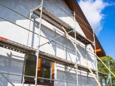 Sąsiad wejdzie nam do mieszkania i na działkę. Weszły nowe przepisy