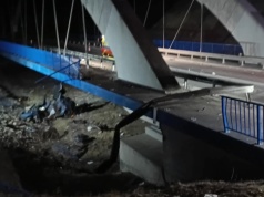 Samochód runął z wiaduktu! Nocna akcja ratunkowa i transport śmigłowcem LPR