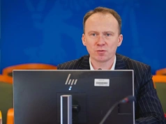 Nadzwyczajna sesja w Legnicy. Prezydent chce jak najszybciej uruchomić budowę bloku na Zakaczawiu