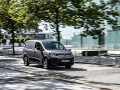 Ten Citroën sprzedaje się jak świeże bułeczki i stoi po niego kolejka klientów