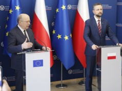 Unijny komisarz: jestem zaskoczony polską dyskusją o SAFE