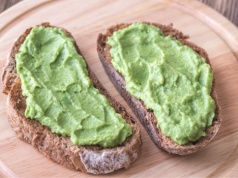 Pasta z jajka i awokado