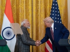 USA zmieniają zdanie. Uwalniają rosyjską ropę w drodze do Indii