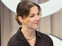 Jak odróżnić zwykłe wypadanie włosów od objawów wczesnego łysienia? Trycholożka wyjaśnia, na co zwrócić uwagę