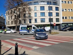 Potrącenie seniorki w centrum Lublina. Na miejscu pracują policjanci