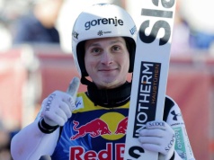 Kamil Stoch w najlepszej dziesiątce! Domen Prevc zdyskwalifikowany