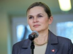 Spór o słowa Nowackiej o podręczniku do HiT-u. Jest decyzja sądu