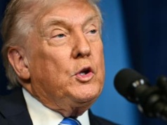 Pomyłka, niedopatrzenie? Trump w końcu w aktach Epsteina