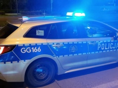 Policja szukała 12-latka z Nowej Huty. Chłopiec wyszedł z domu po zakazie korzystania z aplikacji