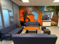 Wyjątkowy mural we wnętrzach Komendy Powiatowej PSP w Cieszynie