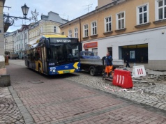 Elektryczny autobus pojedzie ul. Wałową?
