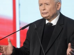 Czterdziestoletni, „lokomotywa wyborcza”, patriota. Kaczyński wybiera