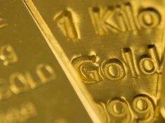 Złoto zdrożało na koniec najgorszego tygodnia od stycznia