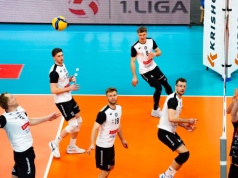 Mecz o kontakt z ósemką. Pierrot Czarni Radom podejmą MCKiS Jaworzno