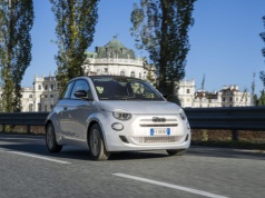 Nowy Fiat 500 Hybrid z pakietem ubezpieczeń za 1 zł podczas Dni Otwartych
