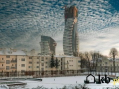 Ten wieżowiec zmienił panoramę miasta. Ma aż 220 metrów i nie stoi w Warszawie