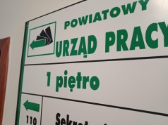 Polacy "sensownie" pracują 3 dni. A co robią później?