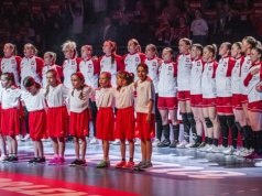 Polki udały się do paszczy lwa. Postarają się o gigantyczną sensację