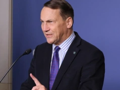 "Żądam". Sikorski zaapelował do linii lotniczych