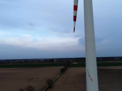 Wypadek na budowie farmy wiatrowej. Wezwano śmigłowiec LPR