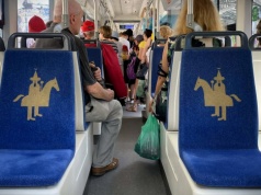 Rekompensata za darmowe przejazdy w dni smogowe? Miasto mówi „nie”, mieszkańcy i radni: system jest niesprawiedliwy