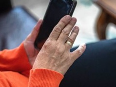 Dzwoni nieznany numer? To pytanie powinno zapalić czerwoną lampkę