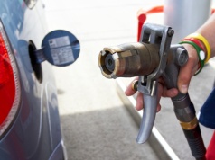 Czy gaz w aucie nadal ma sens? 5 aut na LPG, które nie zrujnują portfela w 2026 roku