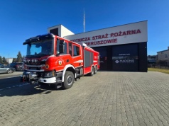 Nowa ciężka Scania zaparkowała w garażu OSP Wieruszów