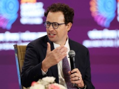 Trump ostro do firm AI: "Chcesz współpracować, dajesz pełną zgodę"