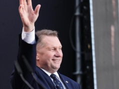 Mocne wystąpienie Czarnka. Było o "zakamuflowanej opcji" i "duszeniu Polski przez PO"