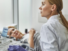 W Polsce zakazane, wyjeżdżają więc do Hiszpanii i Czech. Płacą krocie